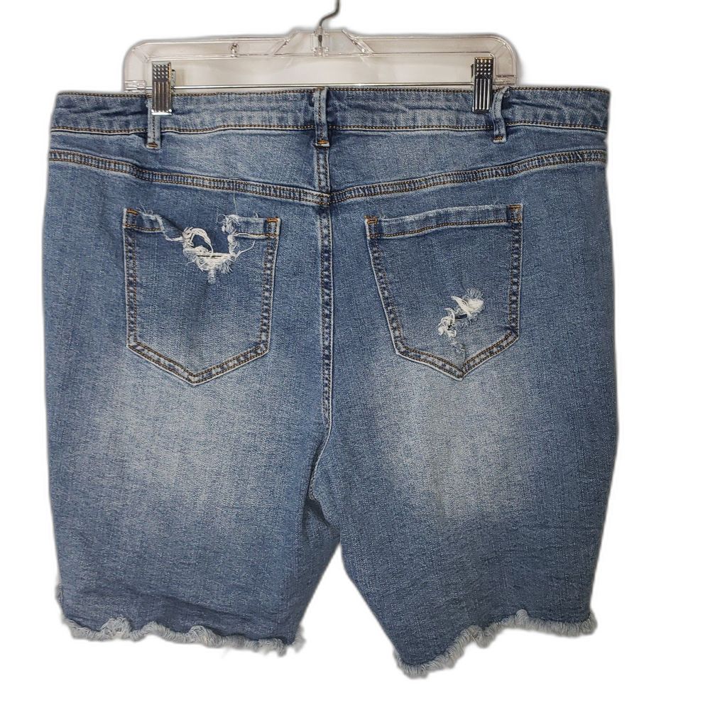 Eloquii Elements Destroyed And Distressed Denim J… - image 2